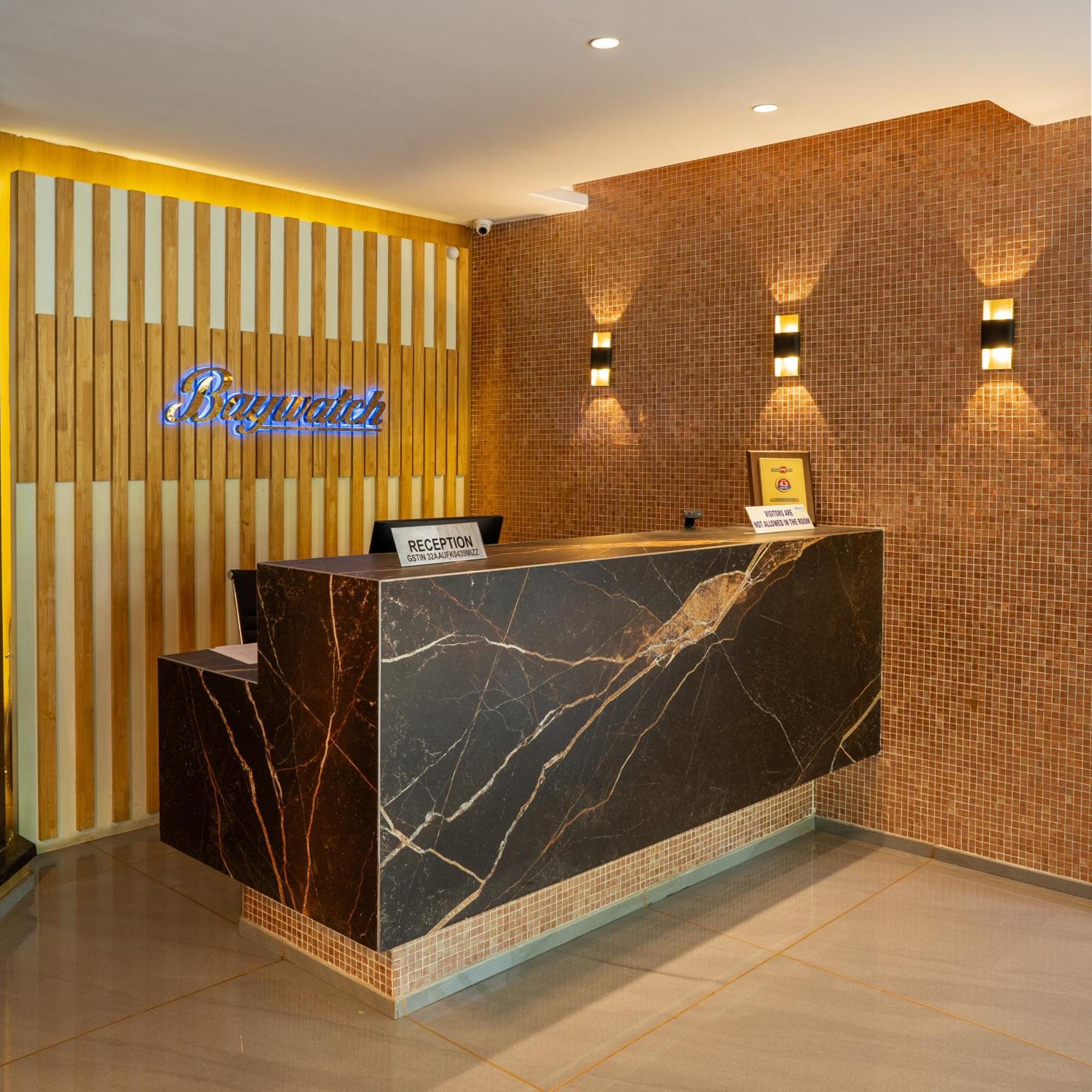 เคนต์ เบย์วอตช์ สวีท Hotel Kochi ภายนอก รูปภาพ